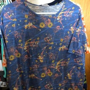 Lularoe XXS Irma top size Xxs